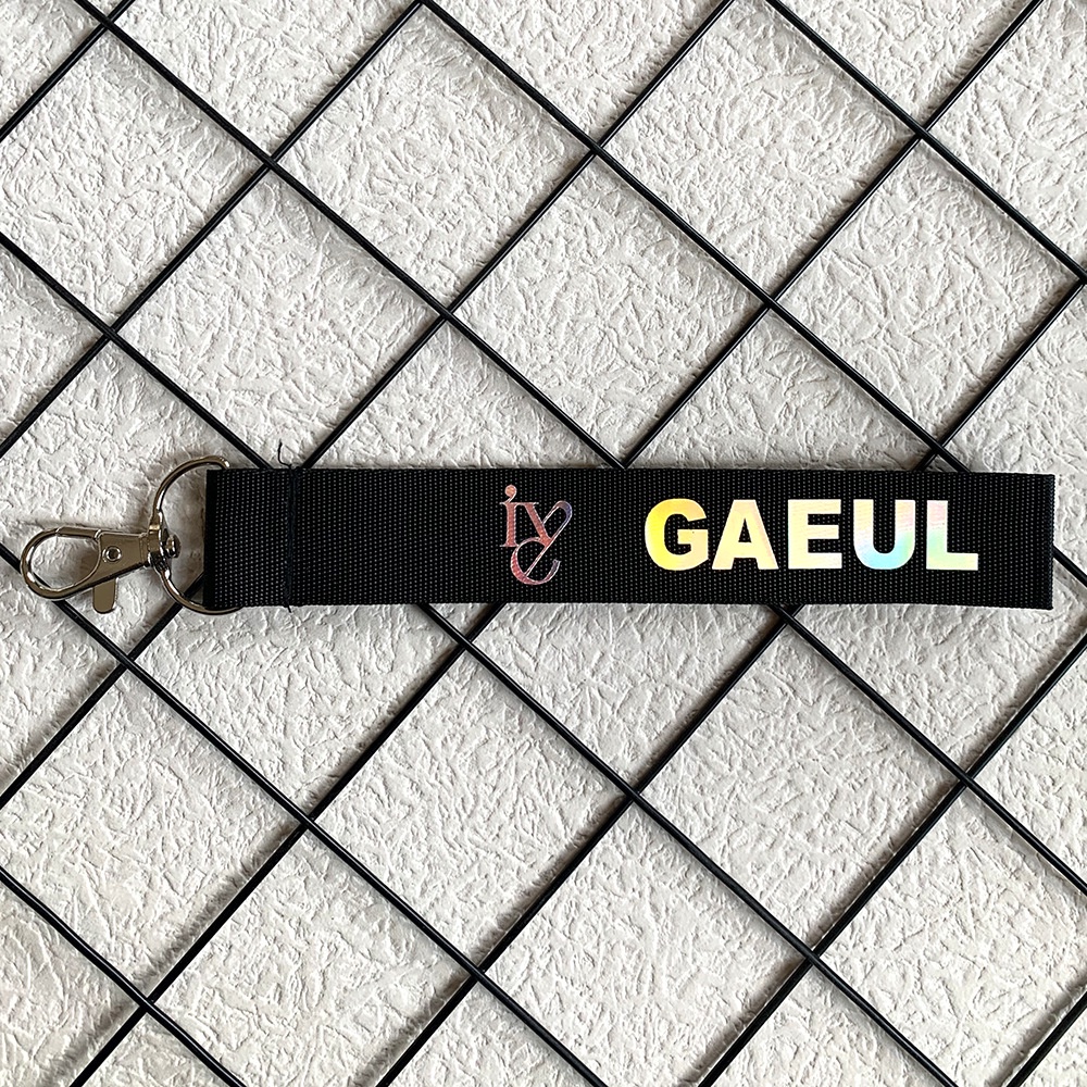 Dây Cáp Điện Thoại Di Động Dải Tên ELEVEN LOVE DIVE AFTER LIFE Peripheral Laser Charm leeseo liz rei wonyoung gaeul