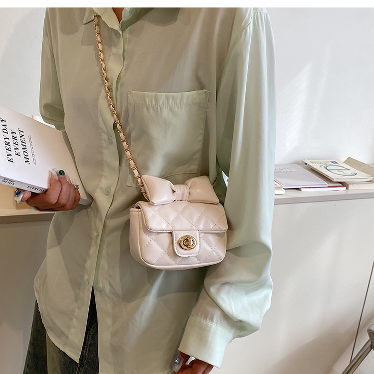 Túi Đeo Chéo Thêu Họa Tiết Phong Cách Mới 2023 Cho Nữ