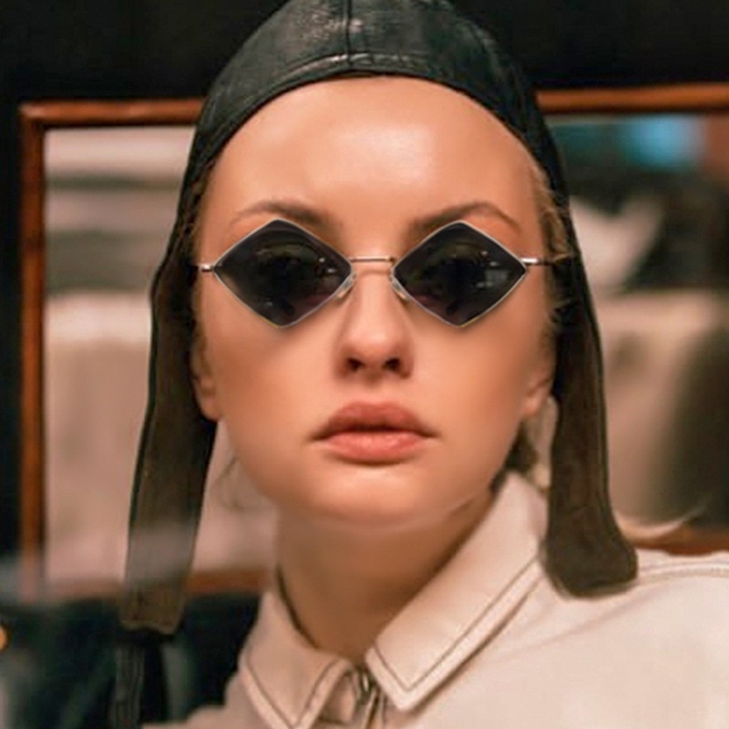 Kính Mát Thời Trang Nam Nữ Gọng Kim Loại Mới 2023 Màu Sắc