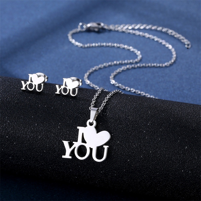 Bộ Vòng cổ + Bông Tai Mạ Bạc Hình Chữ I Love U Bằng Thép Không Gỉ Chống Thấm Nước