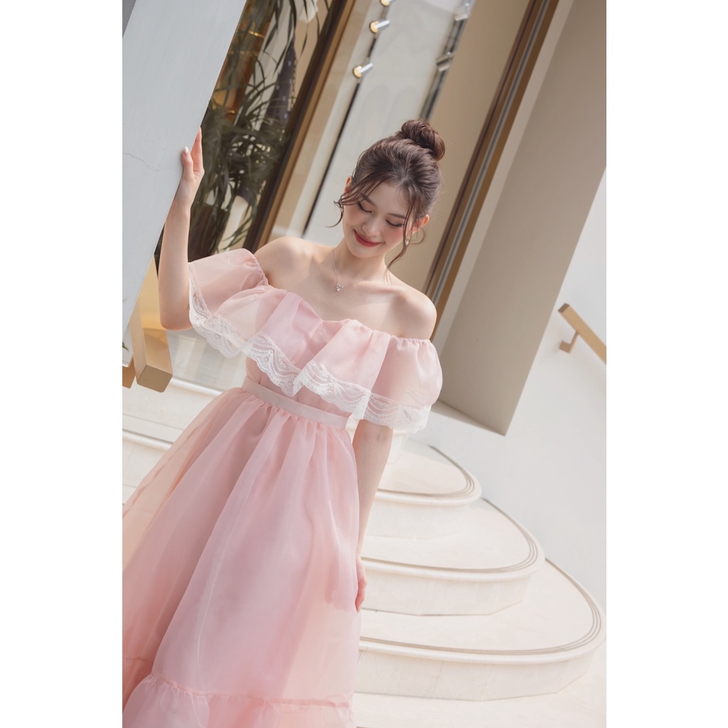 Somee studio Plumie dress Váy trễ vai dáng dài tơ organza