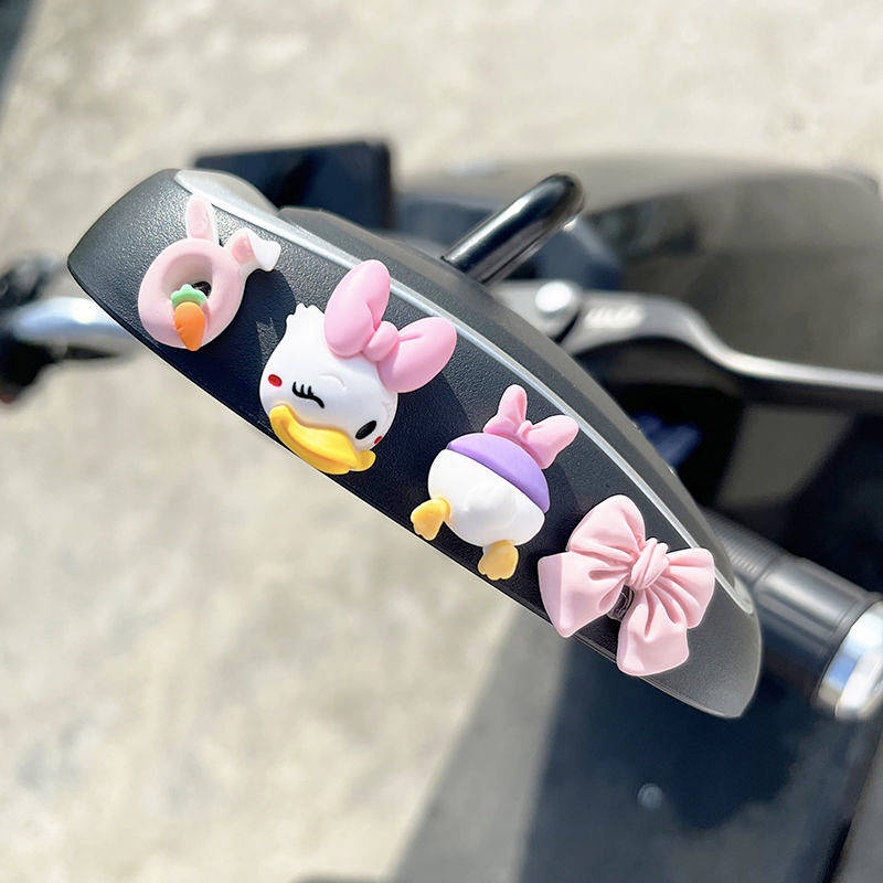 Electric Car Decoration Small Ornaments Stickers Battery Car Rearview Mirror Decoration Small Accessories Car Decoration Cute Accessories Nội thất xe hơi tca5