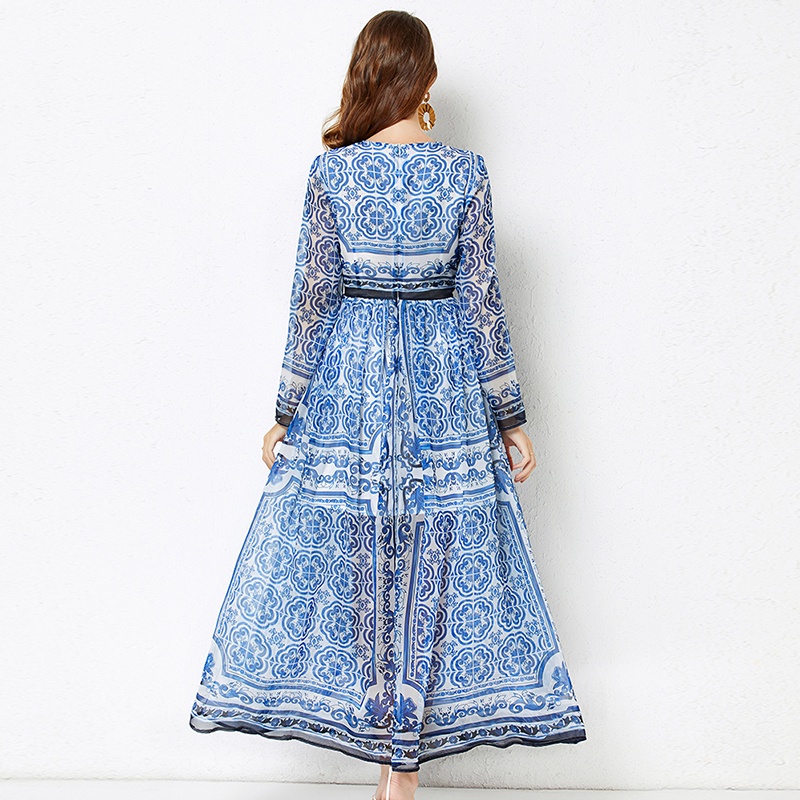 Đầm Chữ A Vải chiffon Lụa Nhẹ In Họa Tiết Sứ Màu Xanh Dương Và Trắng Thời Trang Xuân Hè 20233