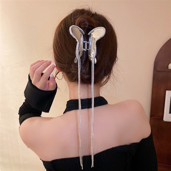 Kẹp Tóc Đính Đá Tua Rua Hình Cá Mập / Bướm Phong Cách Hàn Quốc Mới 2023 Cho Nữ