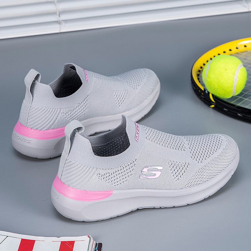Hàng Có Sẵn Giày Thể Thao Thoáng Khí Trọng Lượng Nhẹ Và Thoáng Khí GO Slip on Cho Nữ * Skechers_