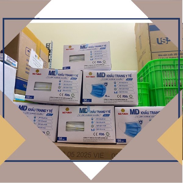 Khẩu trang y tế kháng khuẩn 4 lớp MD kenko hộp 50 cái màu trắng