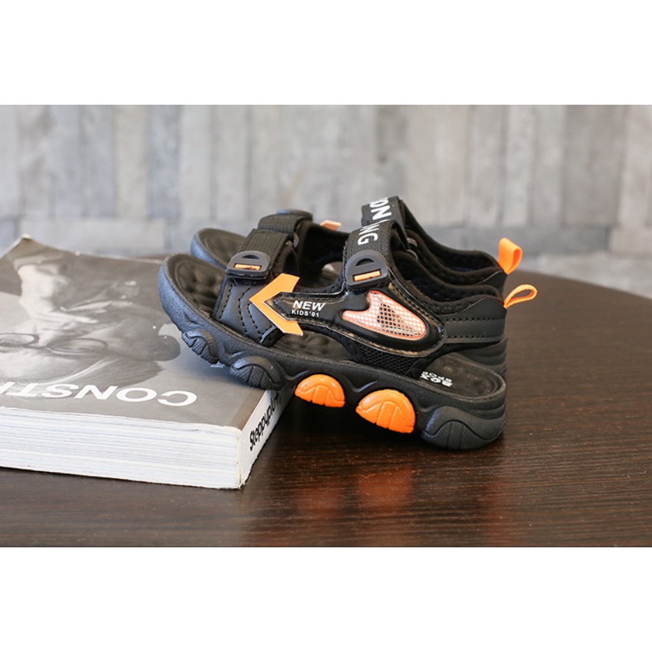 Dép sandal bé trai thoáng mát mùa hè 2023 mẫu thể thao chắc chắn mềm mại mã Q-26