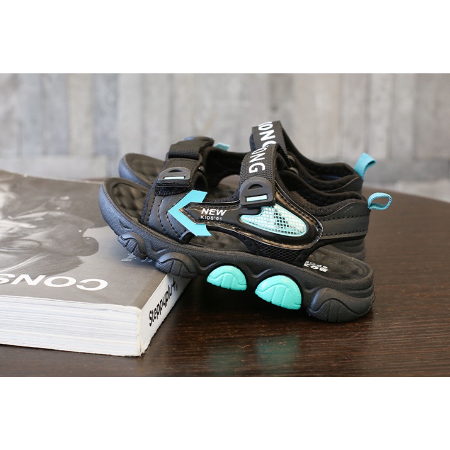 Dép sandal bé trai thoáng mát mùa hè 2023 mẫu thể thao chắc chắn mềm mại mã Q-26