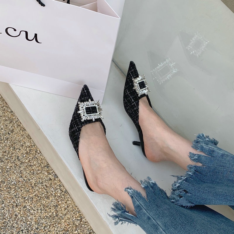 Dép Cao Gót Mũi Nhọn Màu Đen Đính Đá Phối Khóa Vuông Thời Trang Xuân 2023 Sang Trọng Cho Nữ