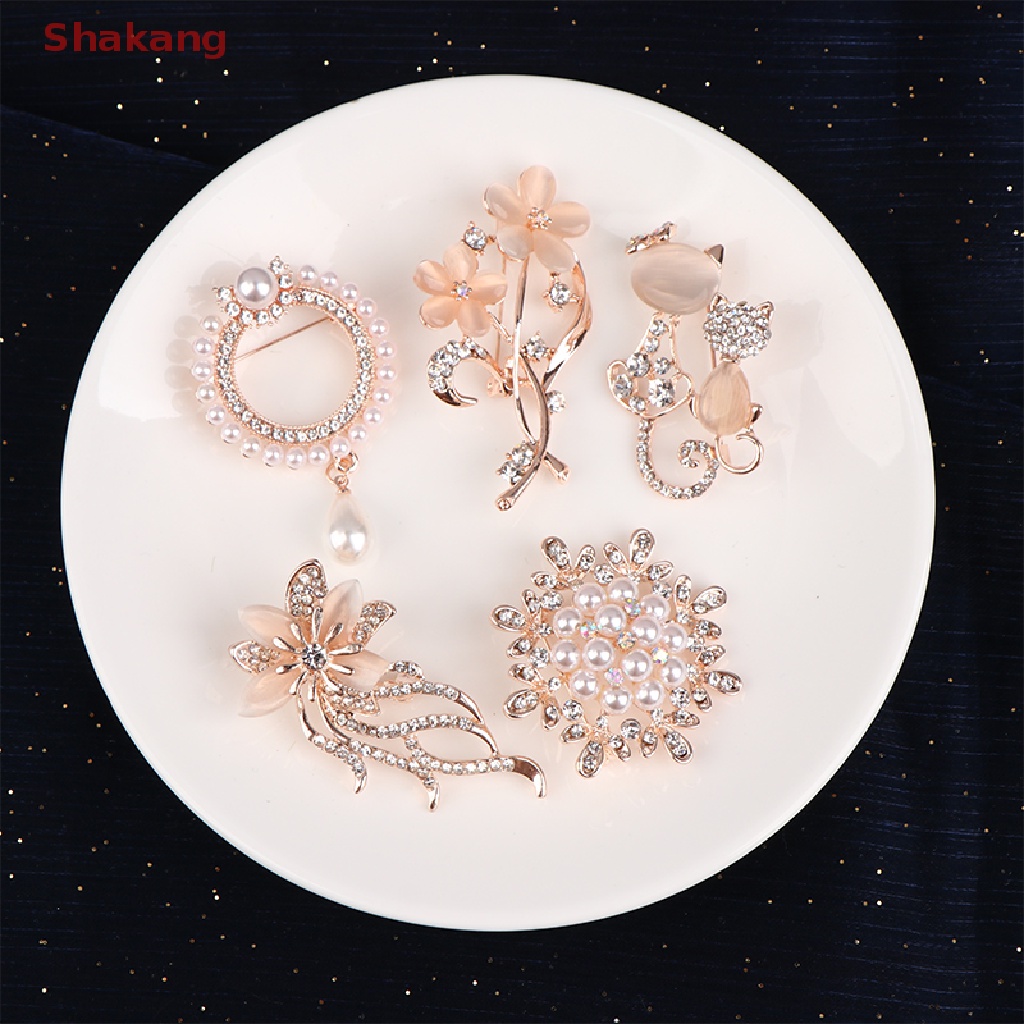 Ghim Cài Áo Hình Hoa Đính Ngọc Trai Nhân Tạo Thời Trang