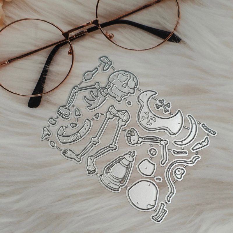 Khuôn Cắt Giấy Kim Loại Hình Đầu Lâu Cướp Biển Thẻ