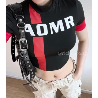 Áo crop thun đen sọc đỏ aomr