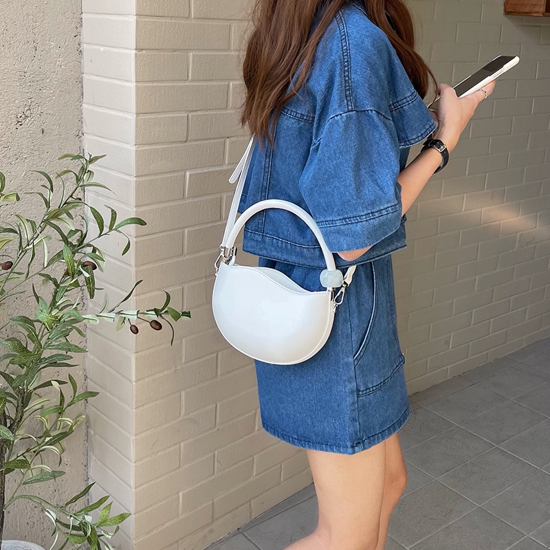 Túi Đeo Chéo Đính Ngọc Trai Nhỏ Nhắn Dễ Thương Thời Trang Cho Nữ