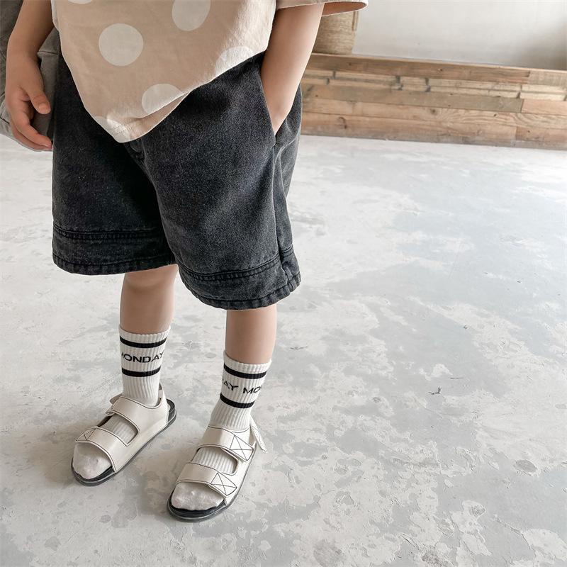 Quần short jean cho bé trai bé gái