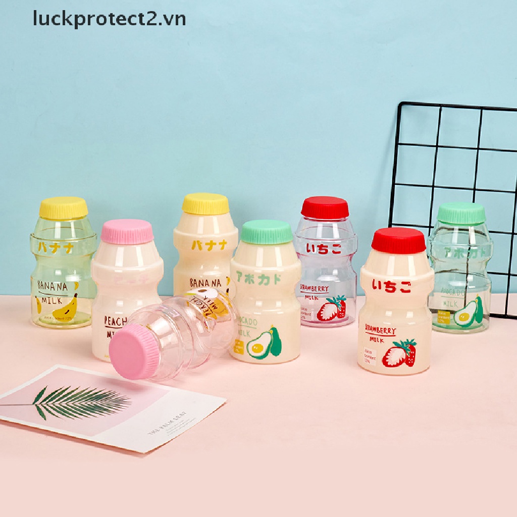 Bình Nước Sữa Chua Bằng Nhựa 480ml Có Dây Đeo Hình Chai Yakult Trái Cây Dễ Thương Nhỏ Gọn Cho Trẻ Em / Bé Gái / Người Lớn.