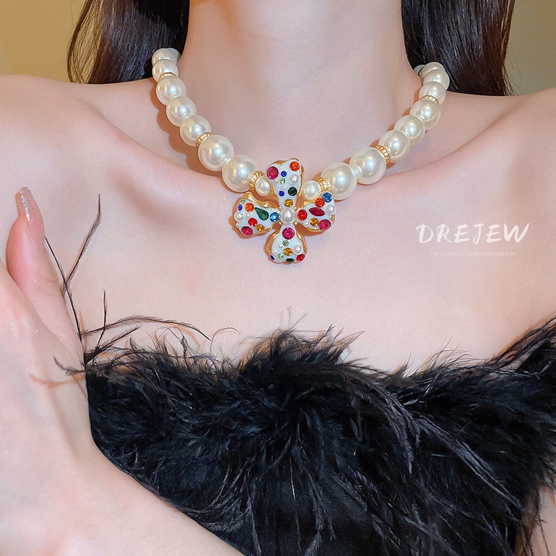 Vòng cổ DREJEW mặt hình hoa đính ngọc trai nhân tạo phong cách Hàn Quốc thời trang