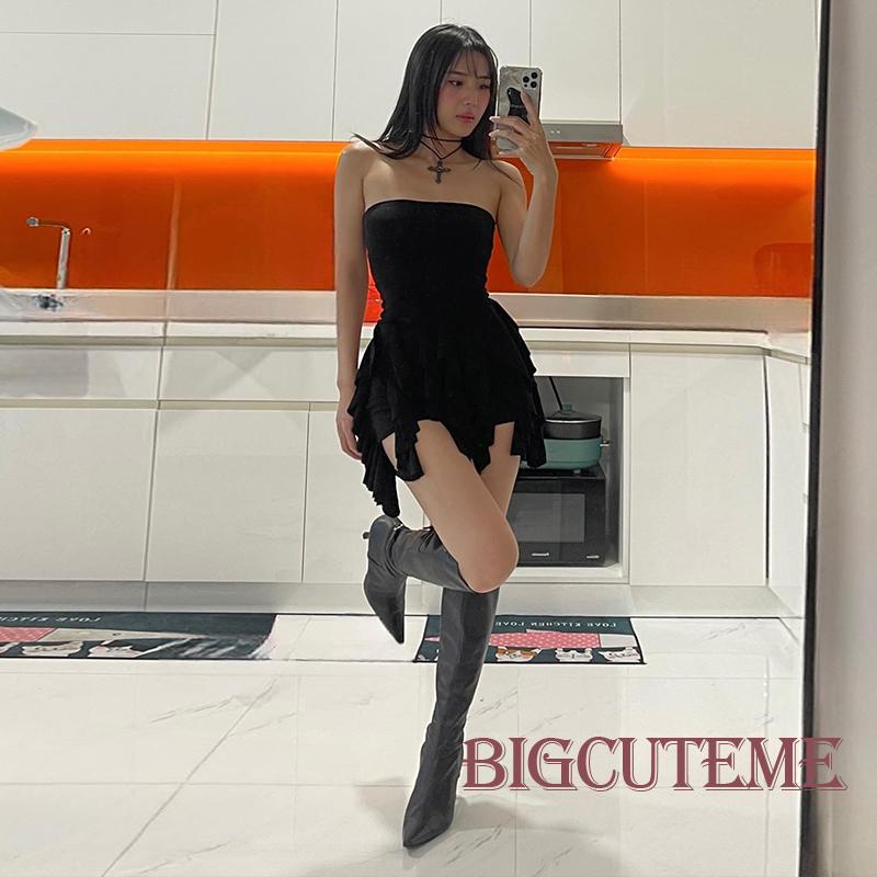 Bộ Áo Liền Quần Ngắn Ôm Ngực Không Dây Phối Bèo Nhún Thời Trang Cho Nữ