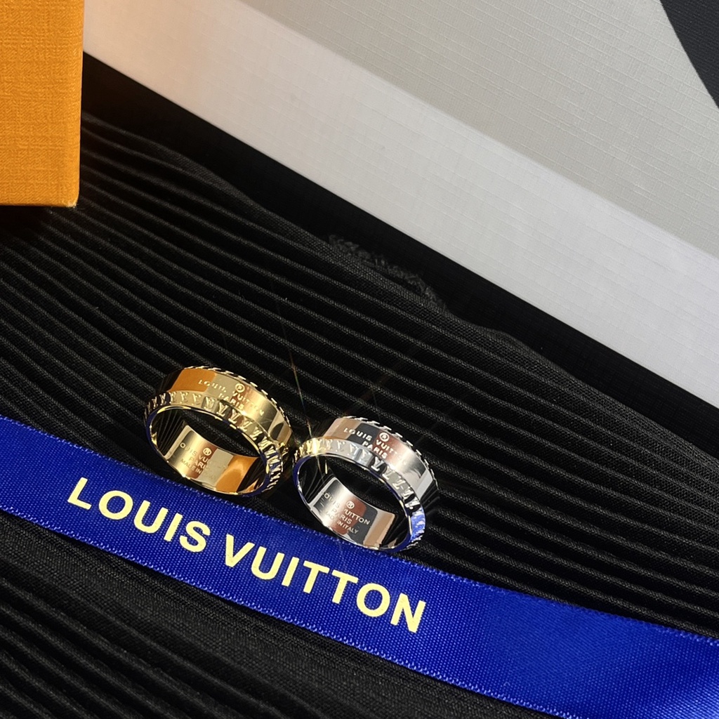 Nhẫn Thép Titan Louis Vuitton Thời Trang Trang Sức Văn Phòng Cho Nam Và Nữ LV Senior Quý Phái Chống Thấm Nước Và Rỉ Sét