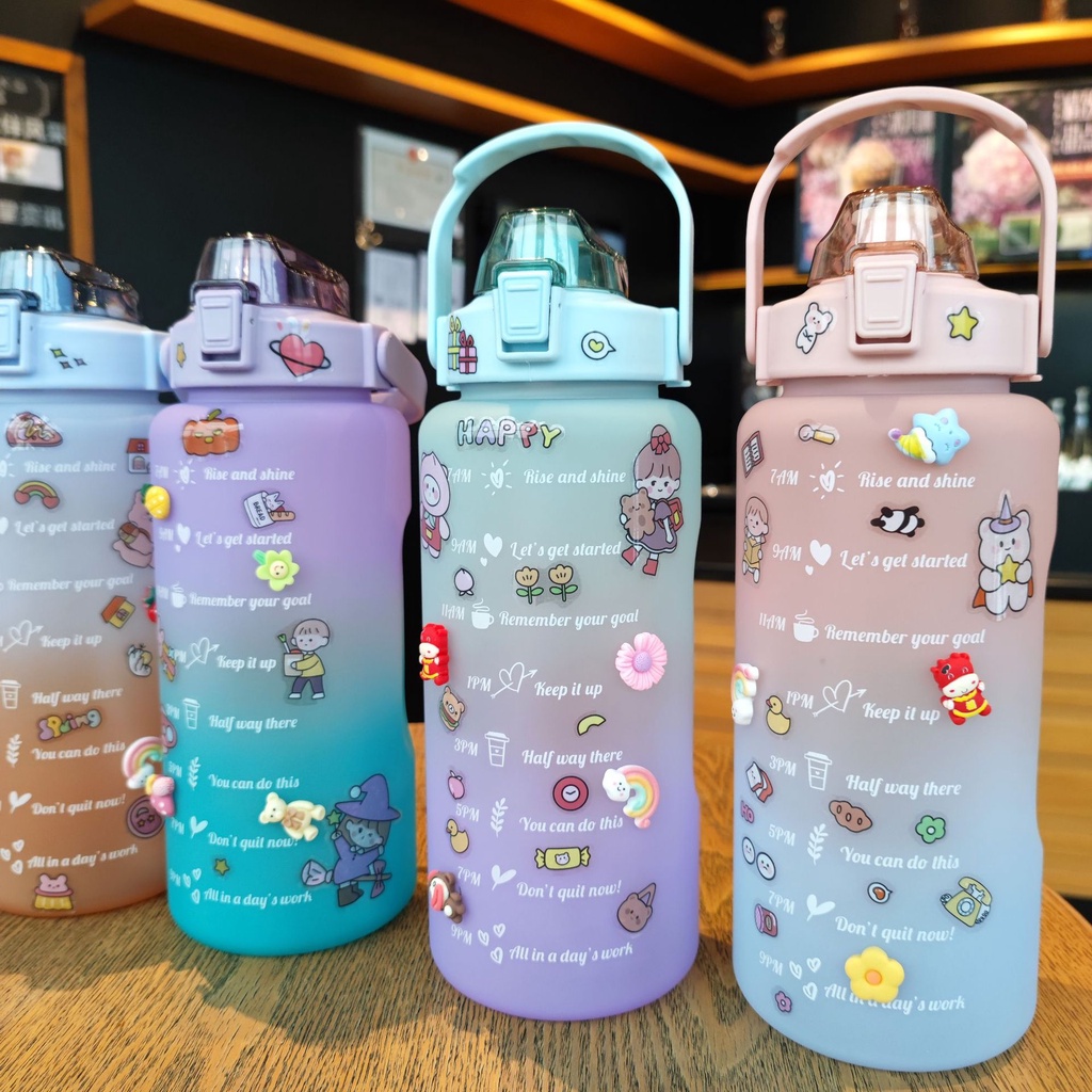 Bình Nước Dung Tích Lớn 2,000ml Màu Sắc Gradient Có Ống Hút Tiện Dụng