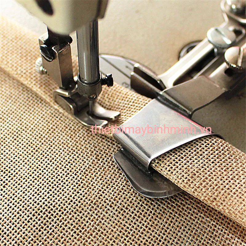 Cữ viền cuốn gấu, cuốn lai áo, lai quần, cuốn biên máy may  1 kim công nghiệp