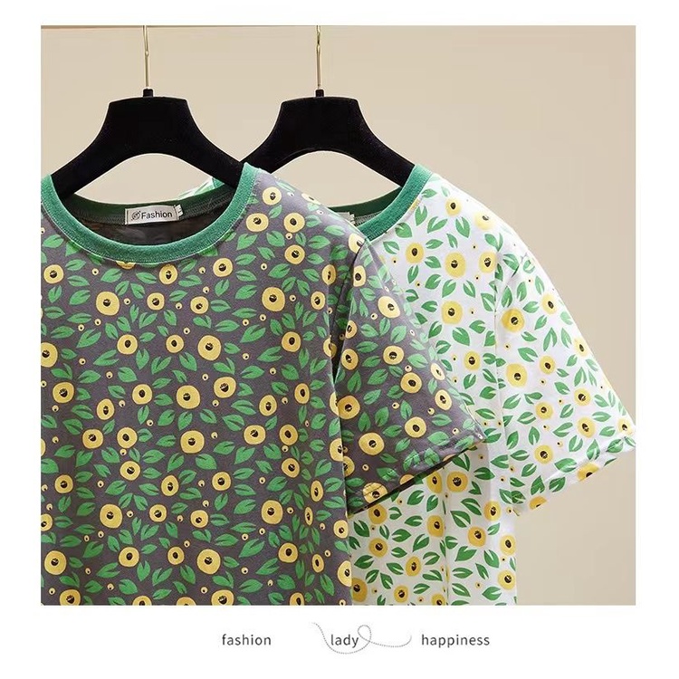 Chiếc áo theo xu hướng áo thun áo thun ngắn tay mới