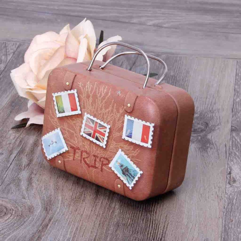 Hộp Đựng Kẹo Cưới Mini Bằng Kim Loại Hình Vali Độc Đáo