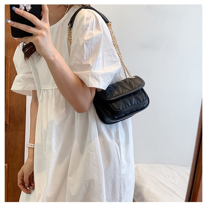 Túi Đeo Chéo Hình Vuông Cỡ Nhỏ Mềm Mại Thời Trang Mùa Xuân 2023