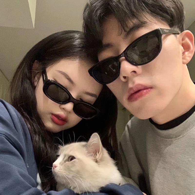 Kính Mát Gọng Vuông Thời Trang GM