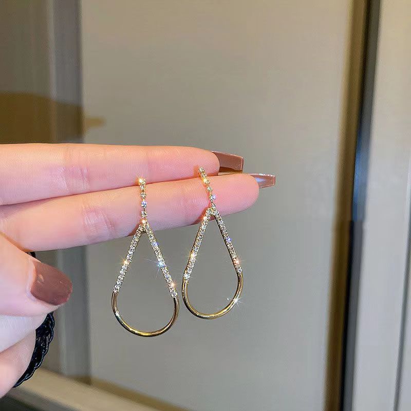 Khuyên Tai Kim Cương Hình Giọt Nước Rỗng Đơn Giản Đa Năng Thời Trang Cho Nữ
