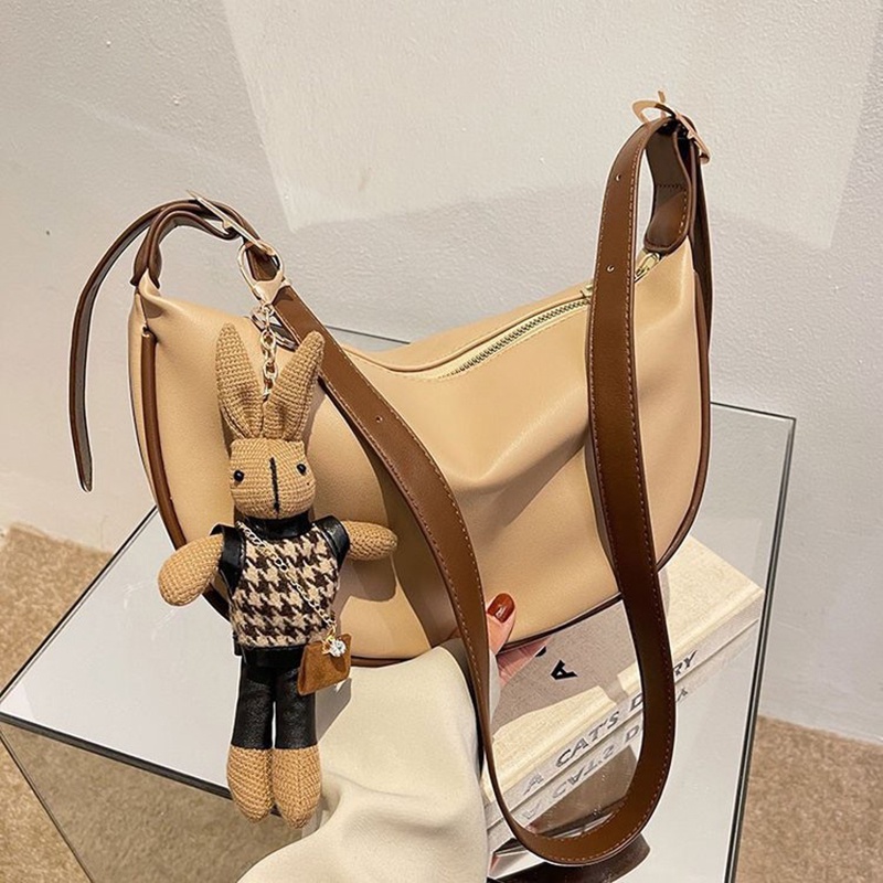 Túi Đeo Chéo Vai Kiểu Bánh Bao Dung Tích Lớn Cho Nữ (Không Kèm Móc Khóa)