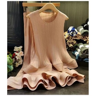 Issey miyake issey miyake 2023 mới issey miyake lá sen xoay lớn thời trang áo vest không tay top váy xếp ly