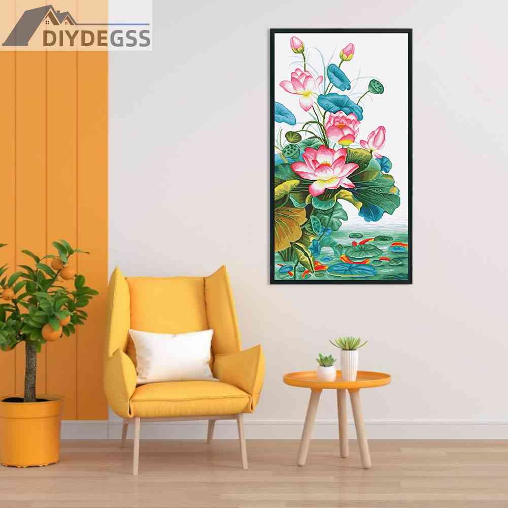 Bộ Tranh Thêu Chữ Thập DIY Hình Chín Con Cá Và Hoa Sen 11CT