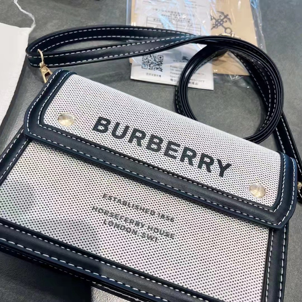 Túi Da Đeo Chéo Burberry Thời Trang Cho Nam Nữ