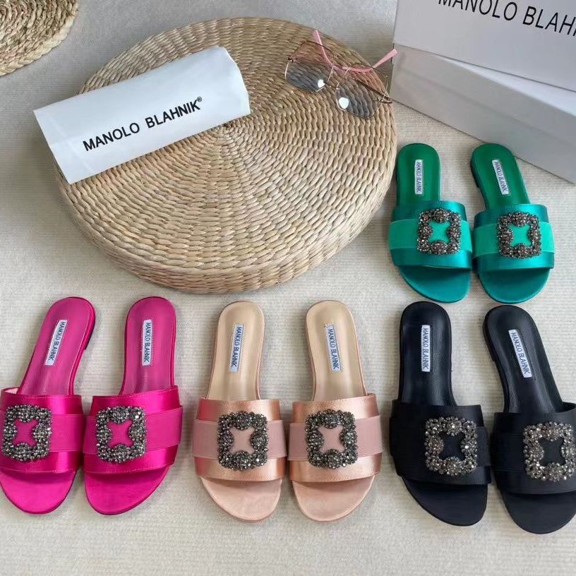 Dép Sandal Đi Biển Mùa Hè 2023 Đính Đá Rhinestone Màu Đen Đế Phẳng Có Khóa Cài Vuông Cho Nữ