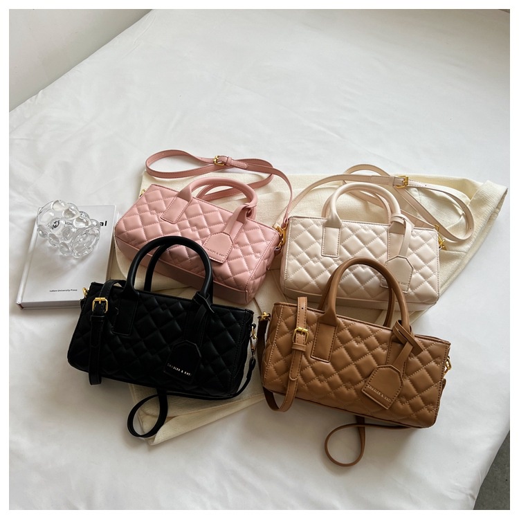 Túi Xách Đeo Chéo Một Bên Vai Hình Thoi Đơn Giản Thời Trang Mới 2023 Phong Cách Retro Phổ Biến Dành Cho Bạn Nữ