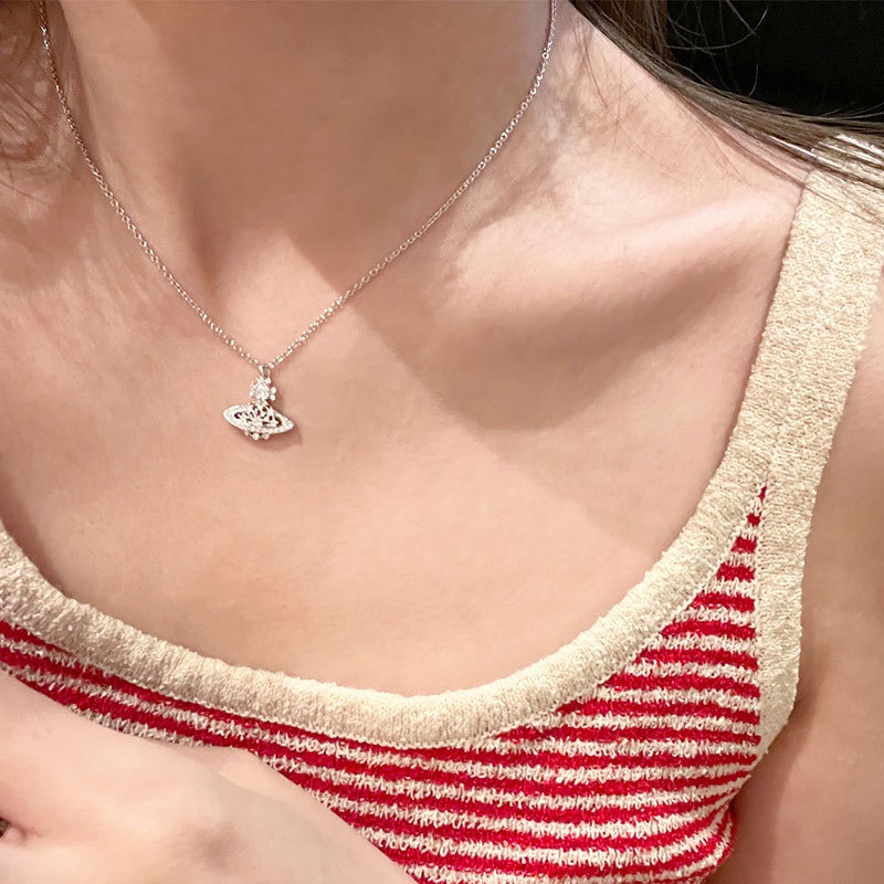 Westwood*vivi enne Vòng cổ SAO thổ nhỏ xíu với những viên Kim cương rỗng Dây Chuyền  925 Mặt Hình Bông Tuyết Đính Đá Thời Trang Xuân Hè Phong Cách Mới 2023