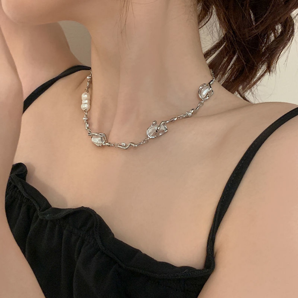 Vòng cổ Kim Loại Đính Ngọc Trai Cao Cấp Sang Trọng Cho Nữ