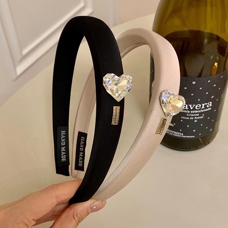 Băng Đô Cài Tóc Bản Rộng Đính Đá Hình Trái Tim Màu Đen Thời Trang Xuân Hè Cho Nữ
