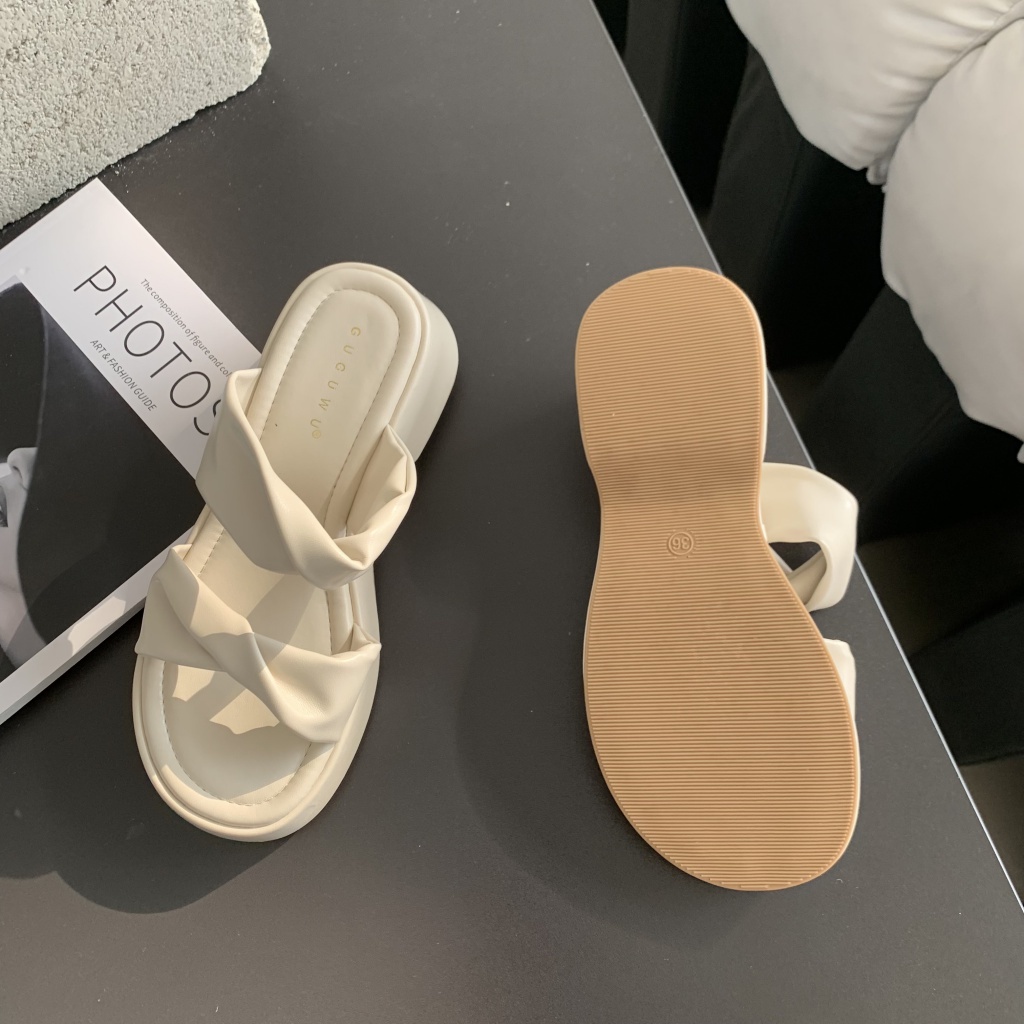 Dép Sandal Đế Xuồng Thời Trang Mùa Hè 2023 Phong Cách Mới Cho Nữ