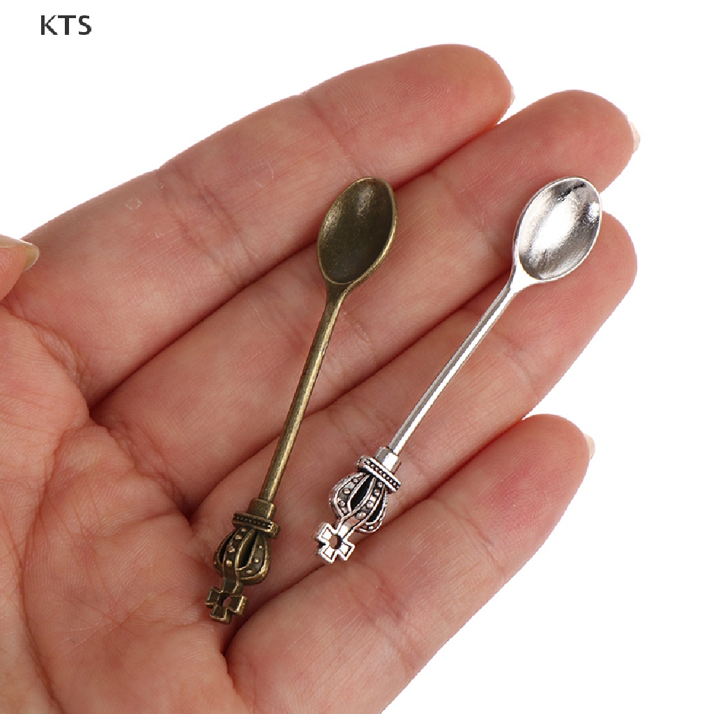 Set 2 Muỗng Mini 1: 12 Đồ Chơi Cho Nhà Búp Bê