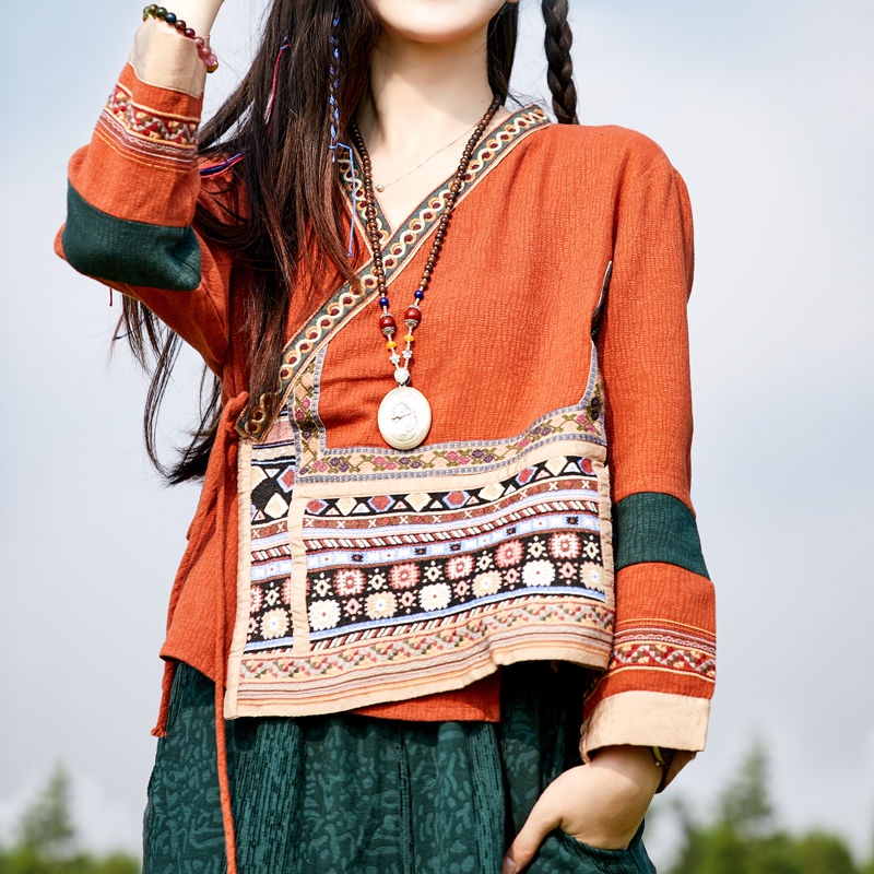 Áo Kiểu Cổ Chữ V Chất Lanh Cotton Hoạ Tiết Thêu Phong Cách Vintage