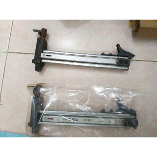 Cây gõ đinh ST18 tặng kèm 1 hộp đinh ST18 - Giải pháp tuyệt vời cho các nhà thầu xây dựng