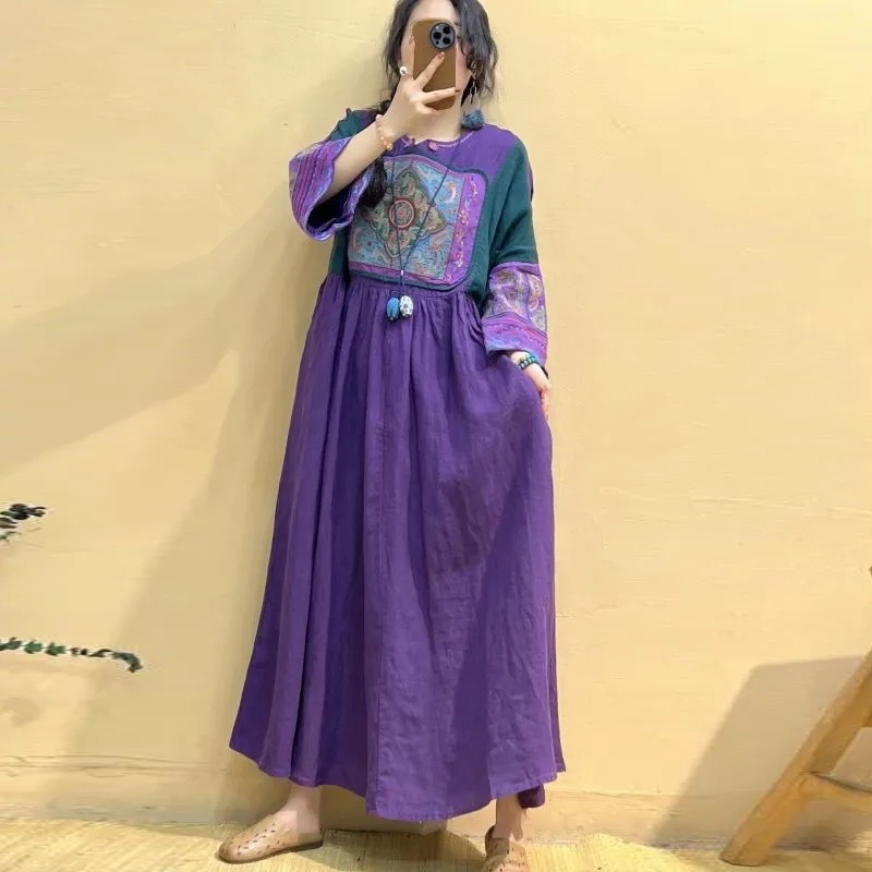 Đầm Truyền Thống Thêu Họa Tiết Xinh Xắn Cho Nữ