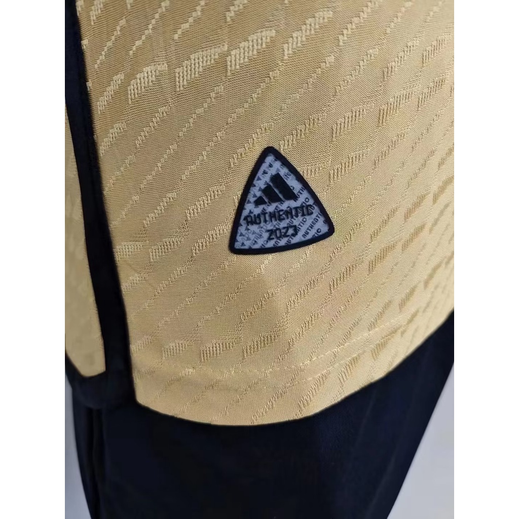 Áo Thun Bóng Đá Ngắn Tay Real Madrid 2324