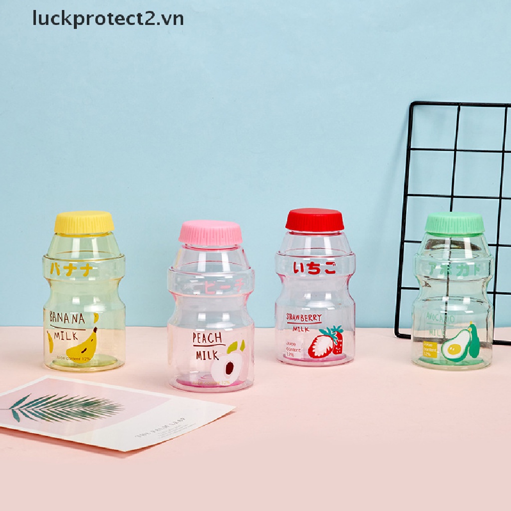 Bình Nước Sữa Chua Bằng Nhựa 480ml Có Dây Đeo Hình Chai Yakult Trái Cây Dễ Thương Nhỏ Gọn Cho Trẻ Em / Bé Gái / Người Lớn.