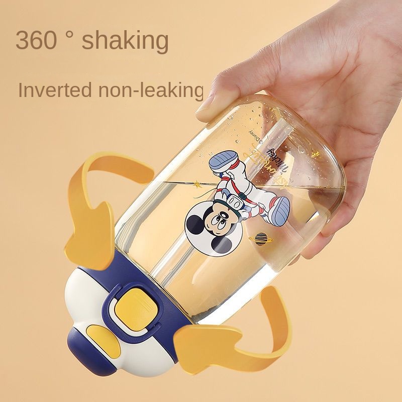 Bình Nước Nhựa Có Ống Hút Họa Tiết Disney Dễ Thương Cho Bé