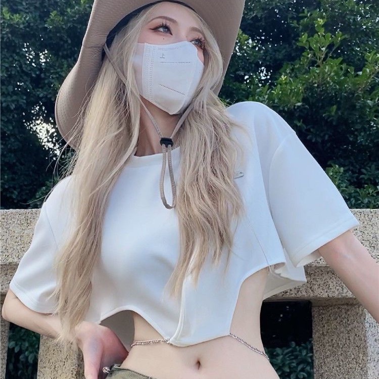 Áo Thun Croptop Tay Ngắn Dáng Ôm Phối Dây Xích Thời Trang Mùa Hè Cá Tính Cho Nữ