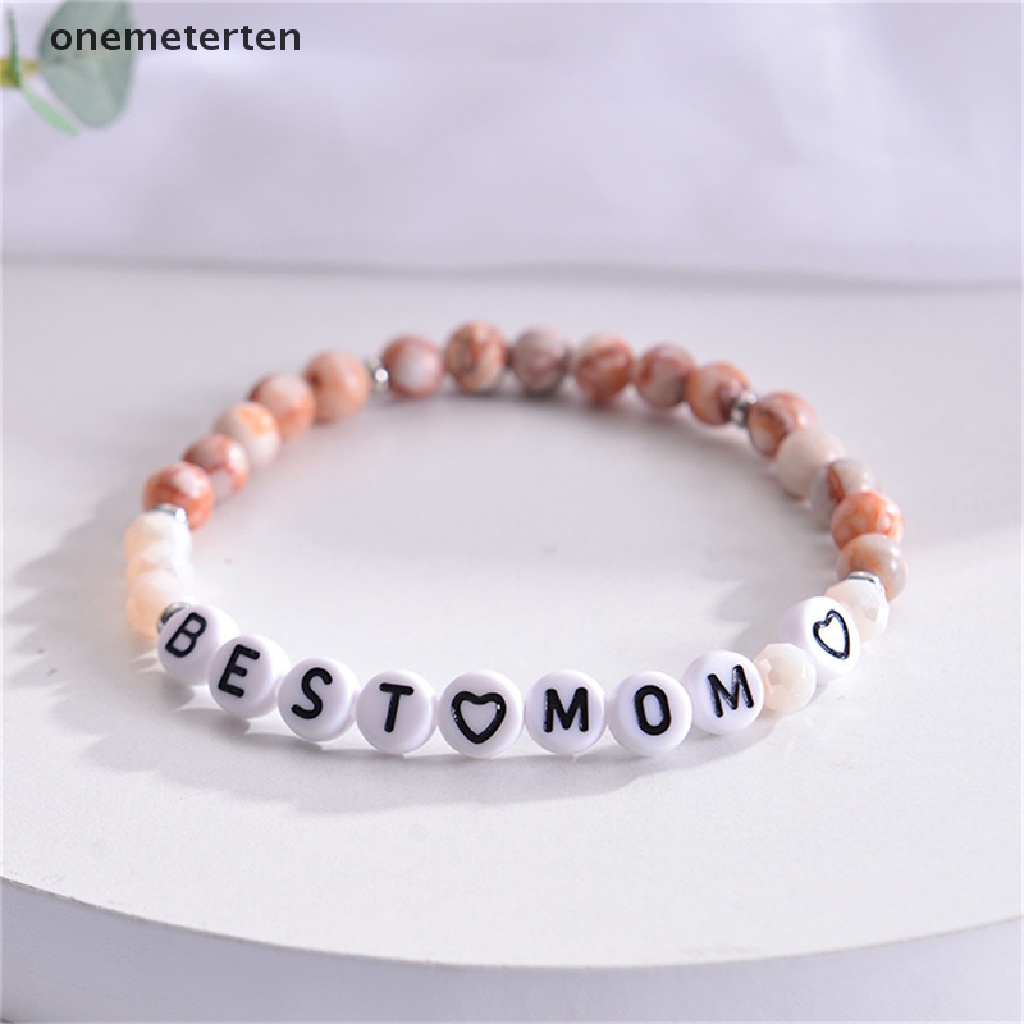 Vòng Tay Chuỗi Hạt Đá Tự Nhiên Khắc Chữ Tiếng Anh Mom Thời Trang