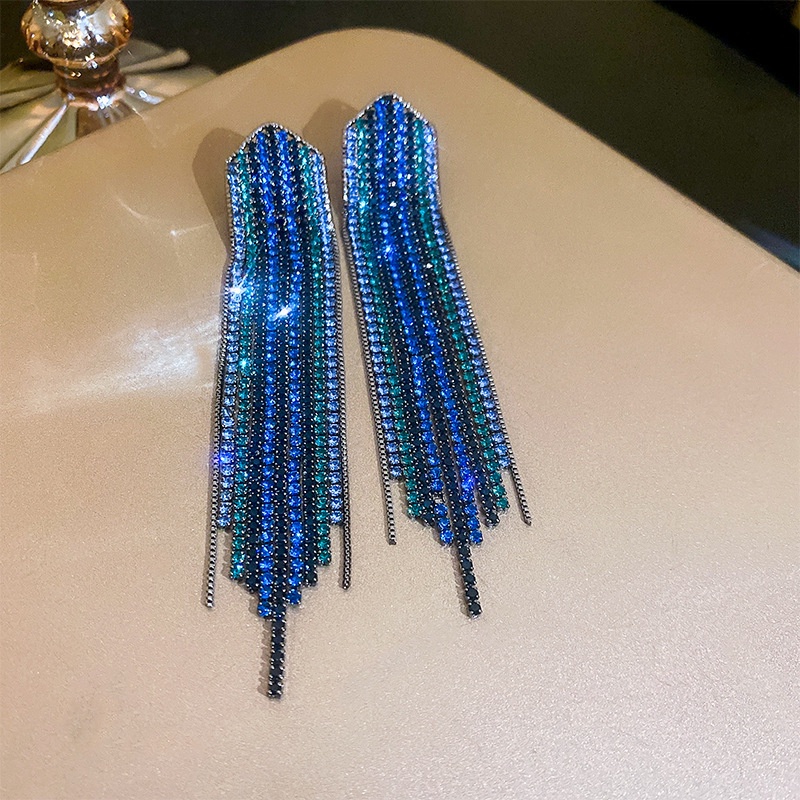 Bông Tai Tua Rua Dáng Dài Họa Tiết Hình Học Nhiều Chữ Cái Thời Trang