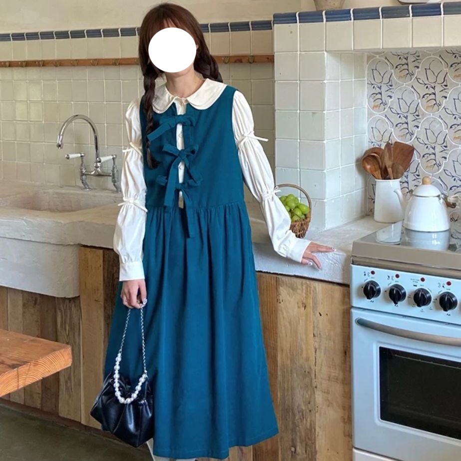 Set Áo Sơ Mi Tay Dài Cổ Búp Bê + Váy Yếm Màu Xanh Dương + Áo Khoác Sát Nách Đính Nơ Xinh Xắn